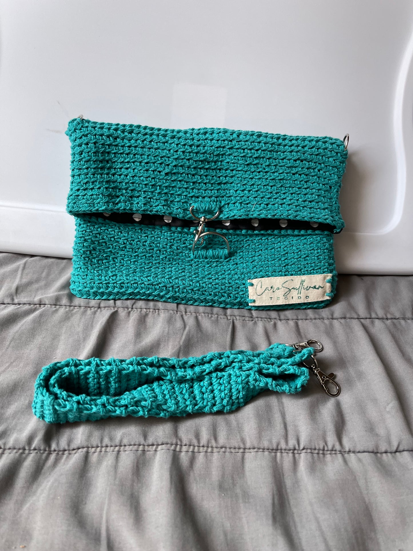 Bolsa tejida a crochet