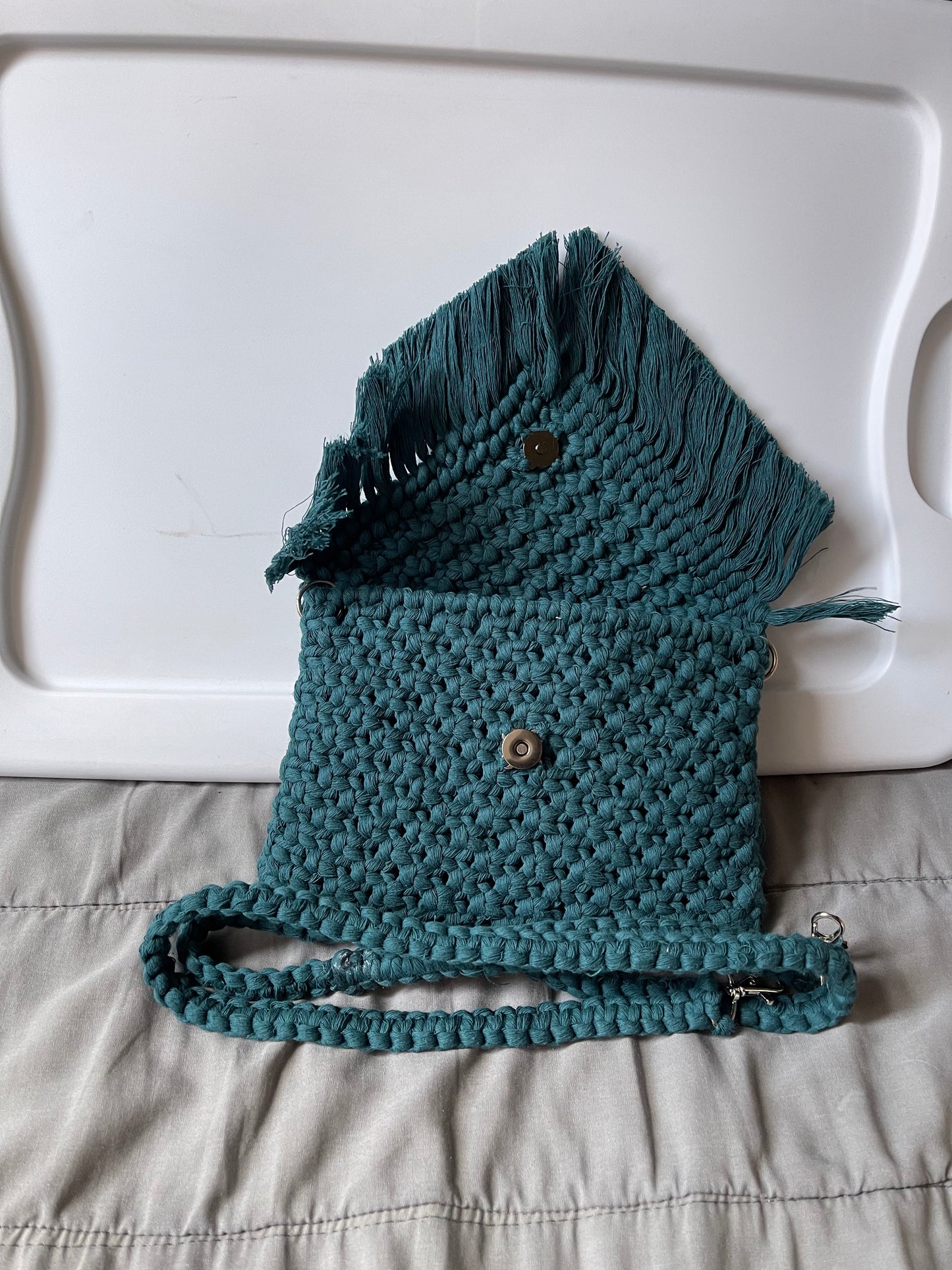 Bolsa tejida en Macramé (modelo 1)